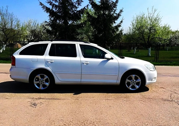 Skoda Octavia cena 26900 przebieg: 260000, rok produkcji 2011 z Oświęcim małe 121